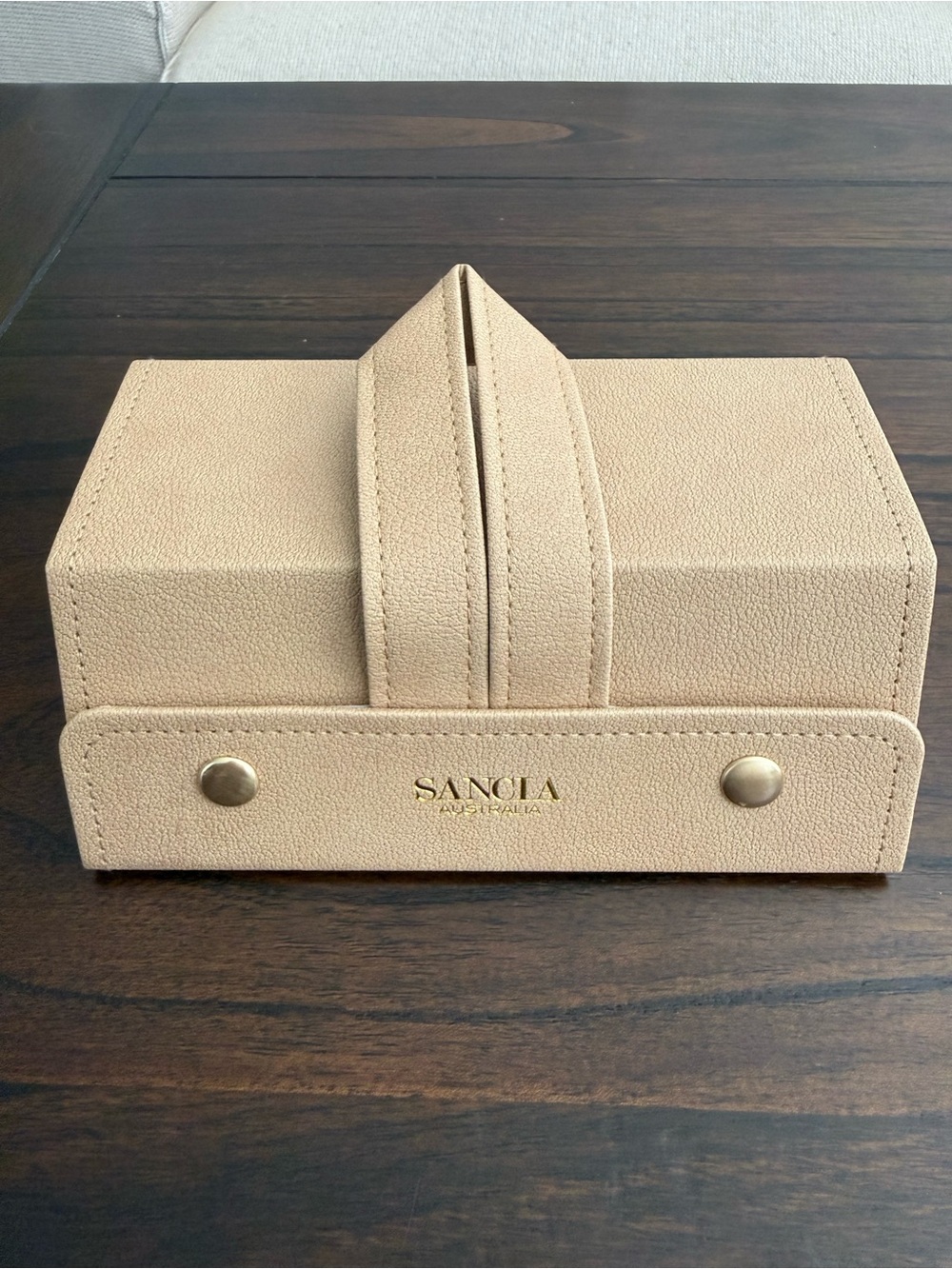 NWT sancia beige travel sunglasses case - compact sunglasses organizer